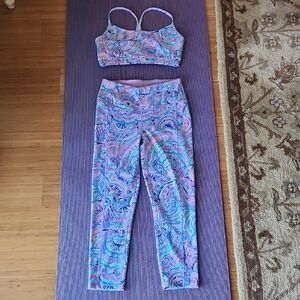 Lilly Pulitzer Luxletic Sports Bra & Leggings Set M "Happy as a Clam" Price Firm